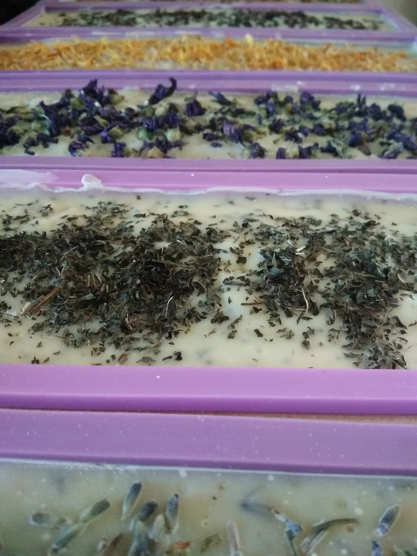 Organic Certified Solid Soap - Lavender & Mint with Shredded Mint - EcoGlow Essence